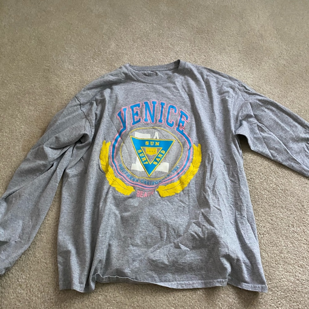 Brandy Melville t-shirt